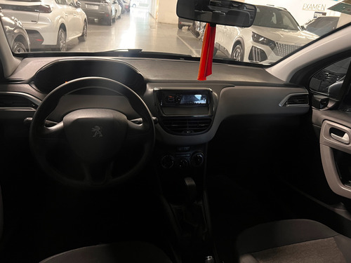 Peugeot 208 1.6 Active