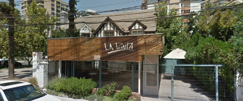 Local Excelente Ubicación Con Gran Terraza Y 3 Niveles