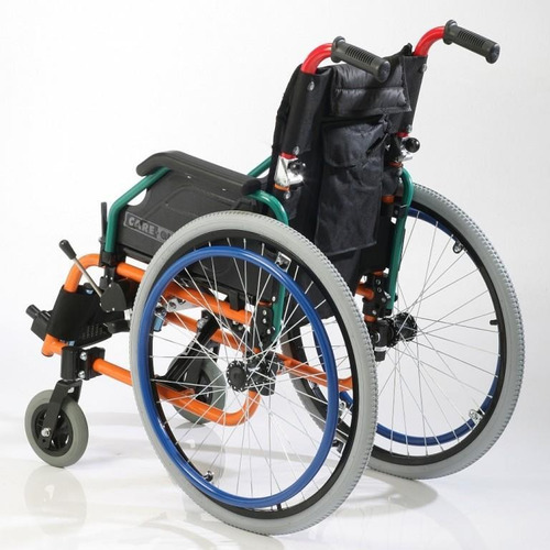 Imagen 2 de 4 de Silla De Ruedas De Aluminio Pediátrica