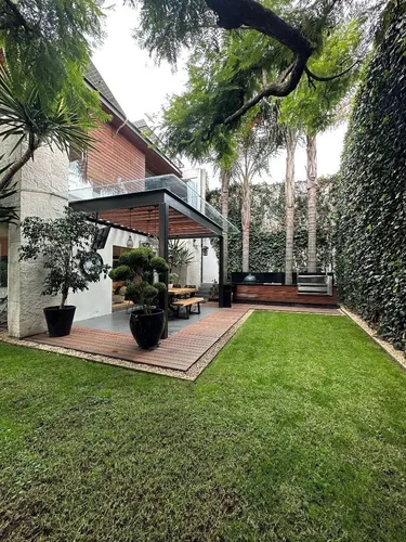 Jardines Del Pedregal
