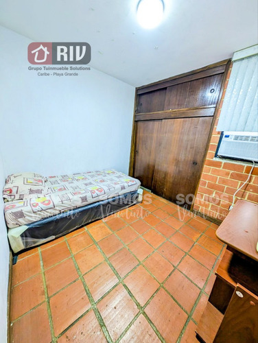 Alquiler - Apartamento En La Urb. Camuri Chico, Macuto, Estado La Guaira.