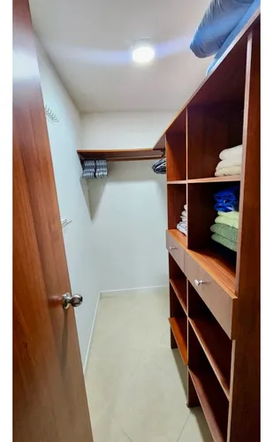 Apartamento En Arriendo Amoblado En Poblado Castropol