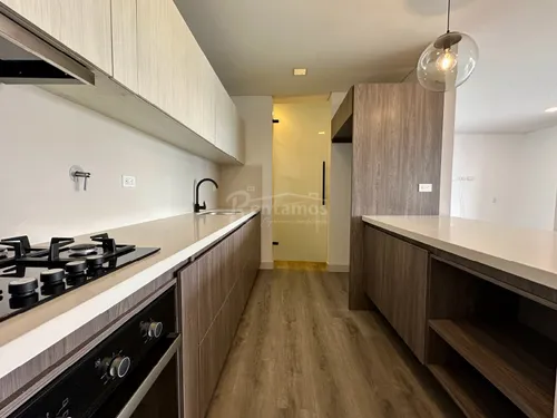 Apartaestudio En Arriendo En Los Naranjos. Cod A776119