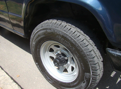 Mitsubishi Montero 1995 2.6 L042 Lona
