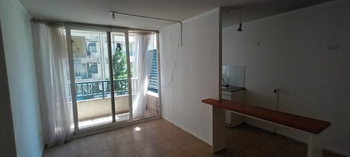 Arriendo Depto Tres Dormitorios Un Baño Condell /v.mackenna