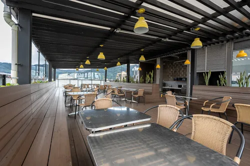 Oficina En Arriendo/venta En Chico Norte. Cod A1094081