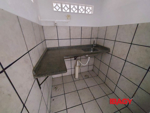 Imagem 12 de 15 de Oportunidade! Loja Em Estreito - Florianopolis - L-114766