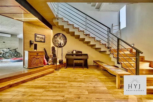 Moderna Arquitectura!! En Condominio Los Rios