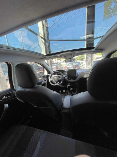 Imagen 13 de 15 de Peugeot 208 1.6 Feline 2018