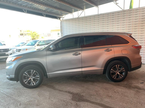 Imagen 8 de 15 de Toyota Highlander Xle, Ta , Gris 2016