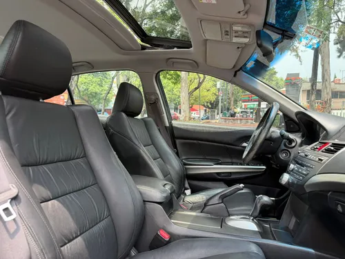 Honda Accord EXL sedan at