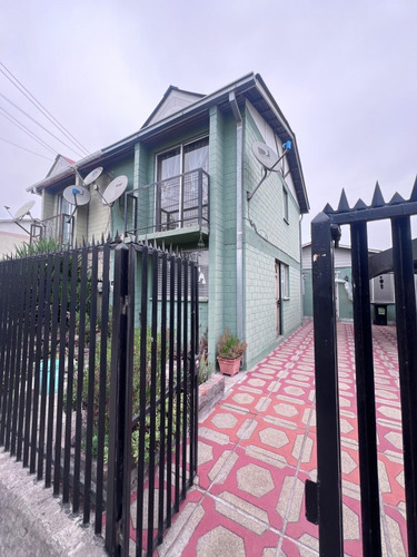 En Arriendo Casa Con Excelente Ubicación. 2d-1b. La Islita