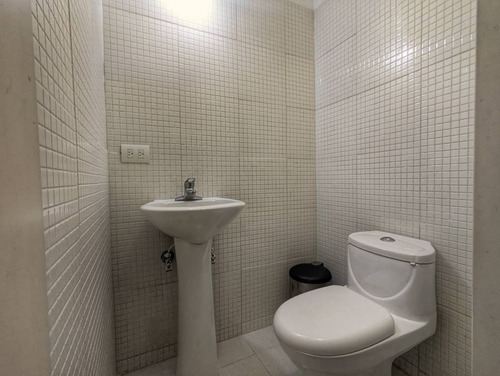Apartamento En Alquiler Valencia Urb Agua Blanca (mer)