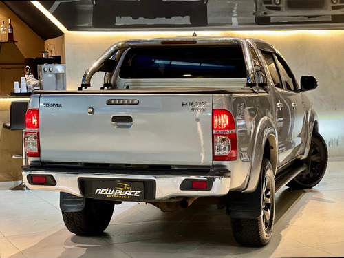 Toyota Hilux 2.7 Srv Cab. Dupla 4x4 Flex Aut. 4p