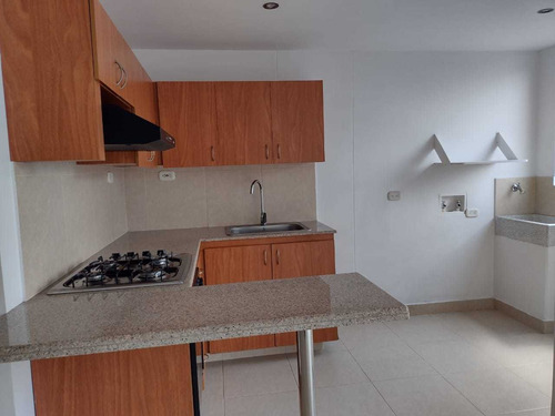 Imagen 6 de 9 de Se Arrienda Apartamento En Envigado, Loma Del Esmeraldal