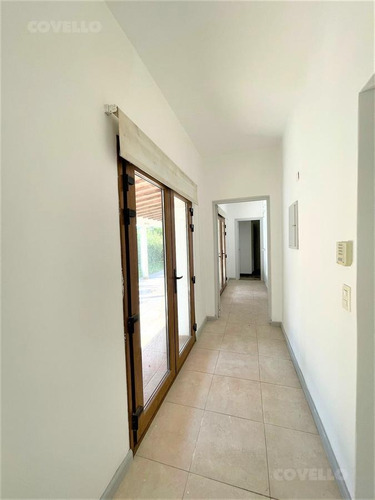 Imagen 9 de 22 de Venta De Casa En Rincon Del Indio A 200 Metros Del Mar