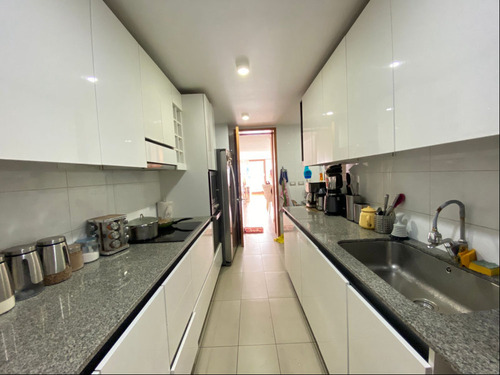 Venta Depto 3d2b+ Est Y Bod - Con Laguna Huechuraba