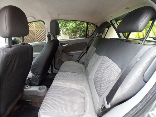 Imagem 9 de 13 de Fiat Palio 1.0 Mpi Attractive 8v Flex 4p Manual