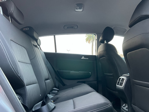 Kia Sportage Lx 2.0 Gsl At 2wd 6ab