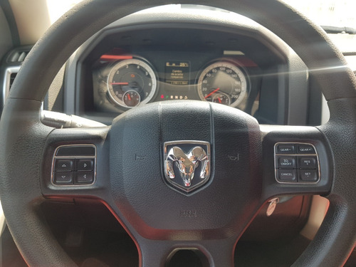 Dodge Ram Slt Doble Cabina 4x4 V6 2016 Ac Ba Ee Abs