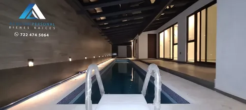 Casa De Una Sola Planta Con Carriles De Nado En Venta O Renta Metepec