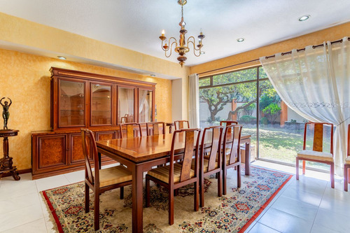 Elegancia Y Tranquilidad, Casa En Venta En Jardines Del Pedregal