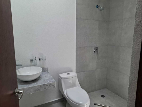 Casa En Venta De Una Planta En Zona Desarrollo San Pablo, 2 Recámaras, 2 Baños