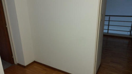 Departamento Planta Baja 5 Y 45 Dormitorio Con Placard, Patio, Cochera