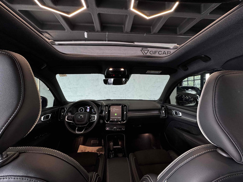 Volvo XC40 1.5 T5 RECHARGE R-DESIGN GEARTRONIC