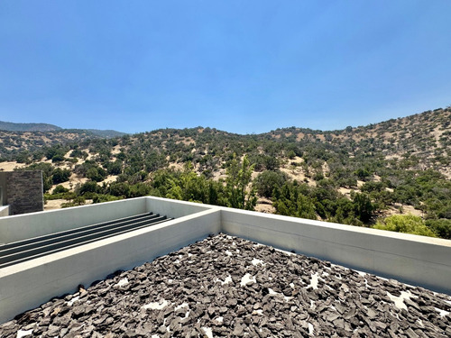 Triplex Con Vista A La Montaña Y Cercano A Colegios