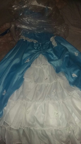 Hermoso Vestido De 15 Años Cola Pavo Real, Venta O Alquiler!