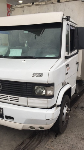 Imagen 3 de 9 de Mercedes Benz 710 Plus