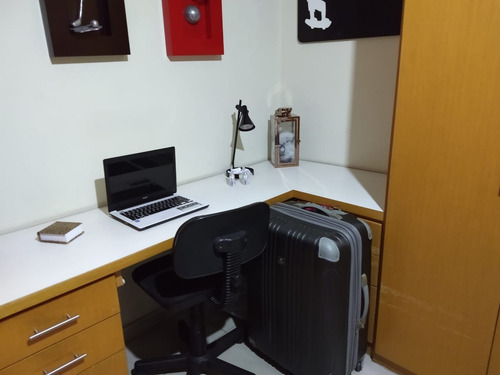 Imagem 29 de 30 de Excelente Apartamento Em Botafogo Com 2 Quartos (sendo 1 Suíte) E Sala Com Acesso À Varanda. - 1800
