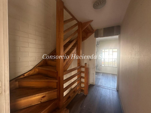 Oportunidad! 4d,2b - Av. Las Torres, Huechuraba