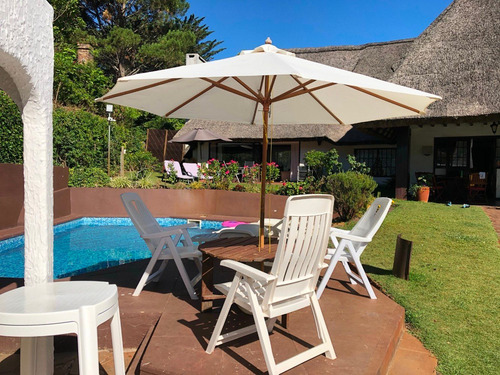 Imagen 7 de 24 de Casa Punta Del Este Lugano Con Piscina Climatizada- Blancanieves
