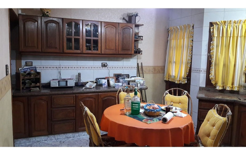 Imagen 3 de 30 de Venta Casa Sobre Av. Donato Alvarez-3 Dorm.-2 Baños-patio-pileta-villa Allende-córdoba-argentina