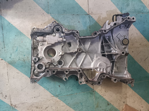 Tapa De Distribuicion Kia 2.0 Para Sensor Usada (Usado)