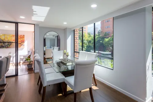 Apartamento En Venta En Loma De Los Balsos. Cod V21555
