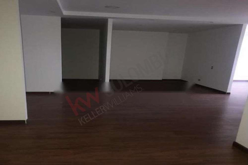 Imagen 13 de 20 de Vendo Magnifica Oficina Chico-9485