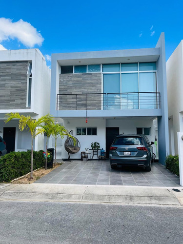 Excelente Casa En Altus 1 Condominio Cerrado De 50 Casas Con Alberca