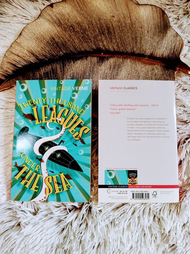 Libro Twenty Thousand Leagues Under The Sea.
