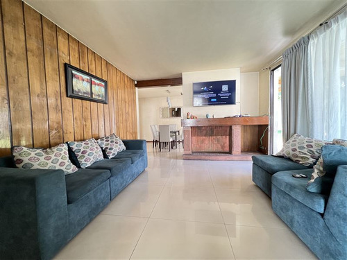 Oportunidad ! Casa En Venta Dehesa Central. Lo Barnechea