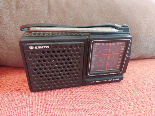 Rádio Antigo Sanyo Rp 5140 Não Funciona Peças Leia Anuncio 