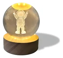 Comprar Lampara De Noche Led 3d Bola Cristal Luna Astronauta Solar Luz Nocturna Bola De Cristal 3d Lámpara De Cristal