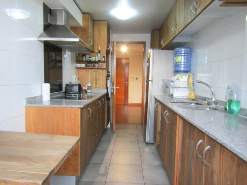 Bello Departamento En Tranquilo Sector (3d / 2b)
