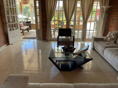 Venta Espectacular Casa Campestre, Precio De Oportunidad. A Puerta Cerrada. De Un Piso; Entre La Cumbre Y Pavas. Lote 1.000 Mtrs.