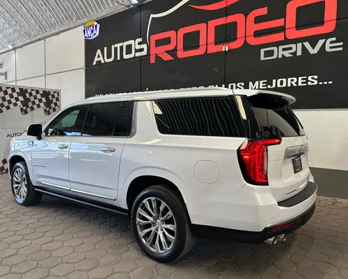 GMC Yukon 6.2 DENALI XL 8 VEL AWD AT