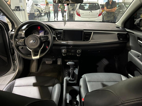 Kia Rio Zenith Automatica 4x2 Gasolina