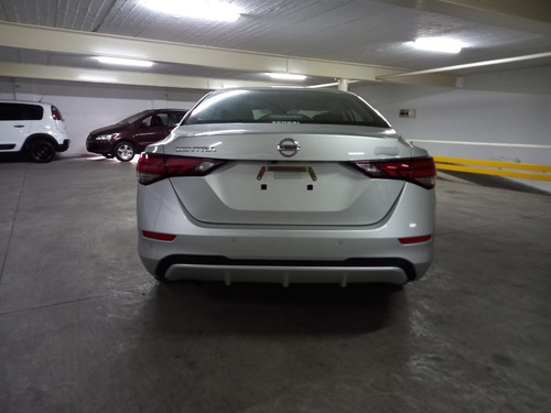 Imagen 4 de 15 de Nissan Sentra Advance Cvt