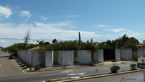 Imagen 3 de 3 de Terreno De 1.400m² Con Oportunidad Única De Construcción En Urb. Casacoima.